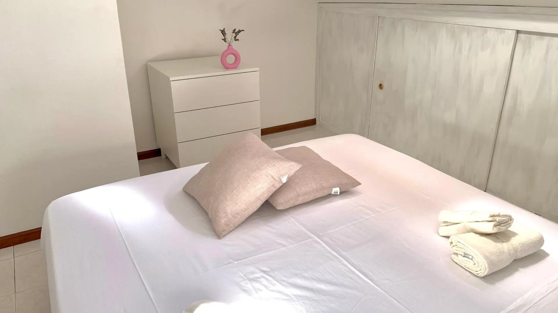 Apartamento Casa Rosello - Con Terrazza - Due Passi Dal Centro Sassari Italia